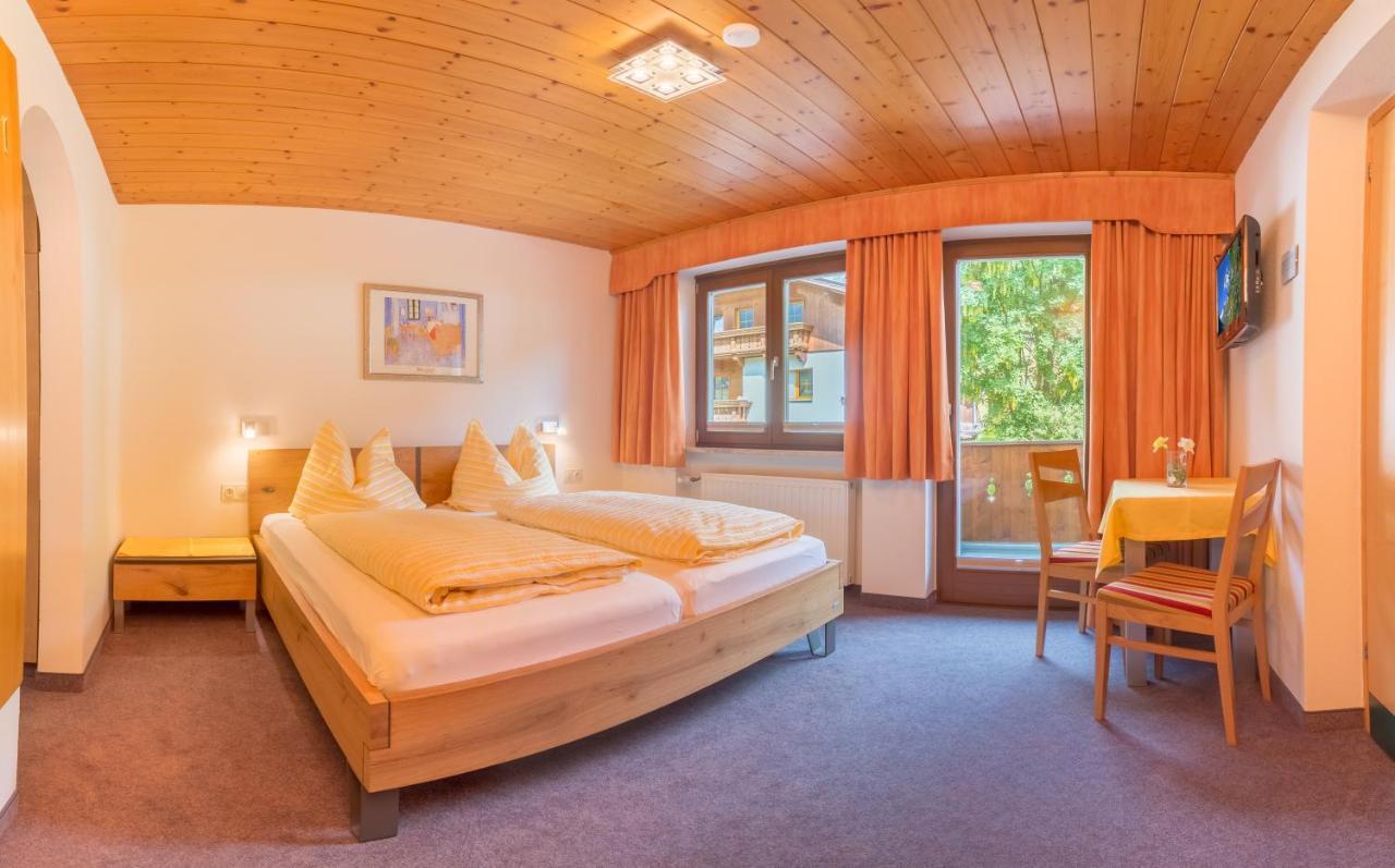 Pension Tina Neustift im Stubaital Eksteriør bilde