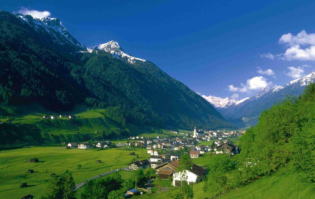 Pension Tina Neustift im Stubaital Eksteriør bilde