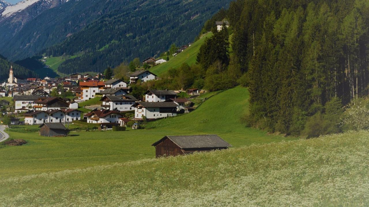 Pension Tina Neustift im Stubaital Eksteriør bilde